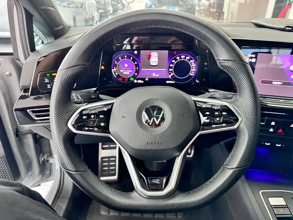 Volkswagen Golf 2022 из CN, фото 9