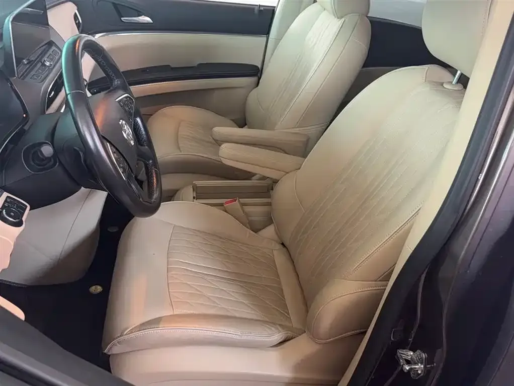 Buick GL8 2023 из CN, фото 8