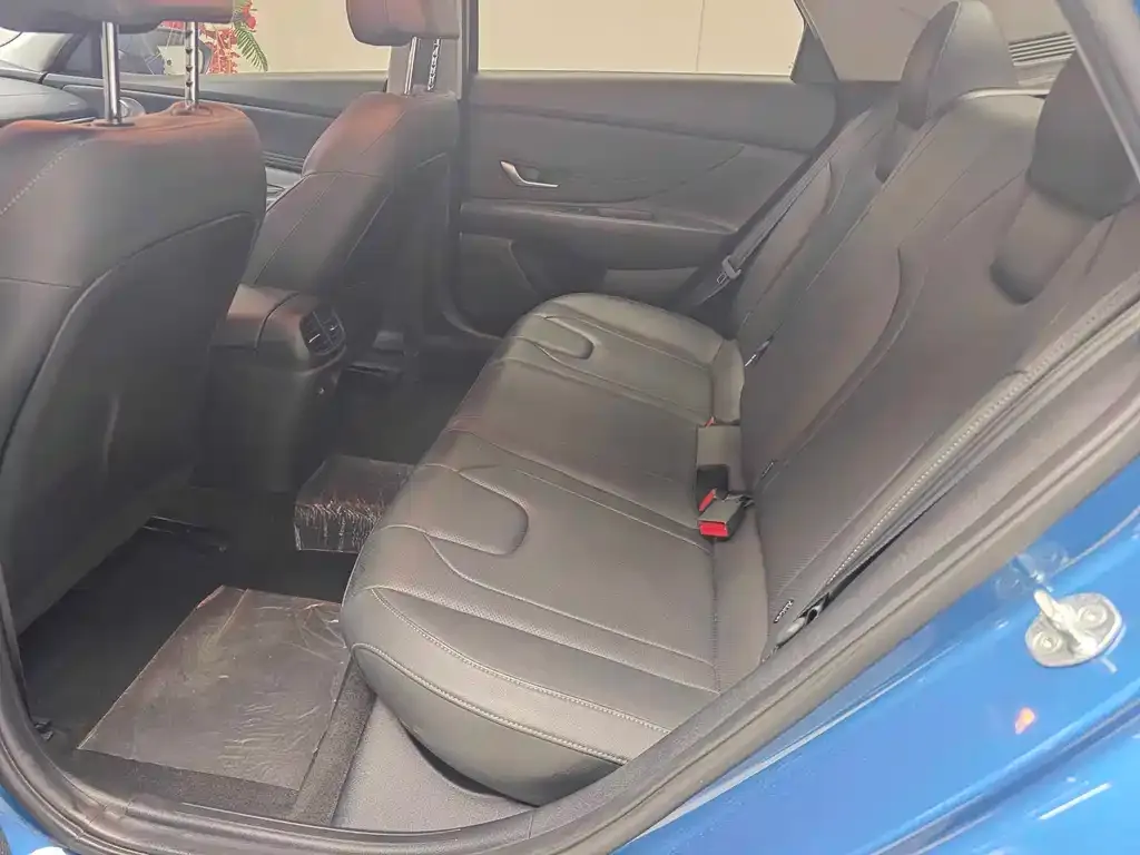 Hyundai Elantra 2023 из CN, фото 8