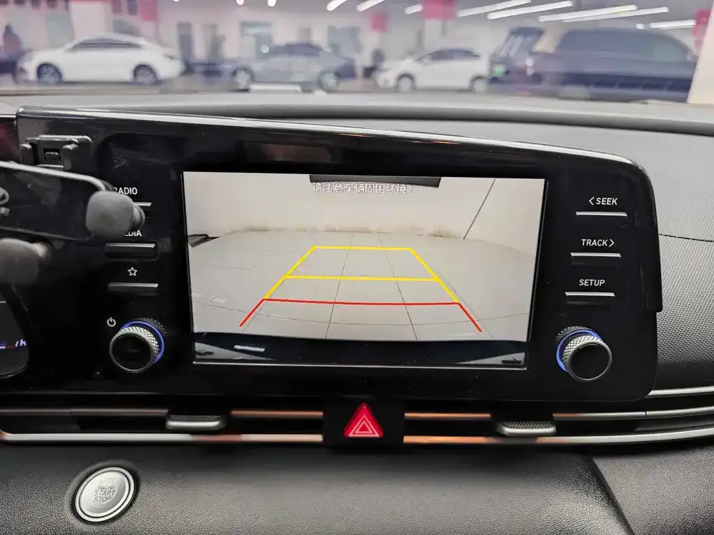 Hyundai Elantra 2023 из CN, фото 9