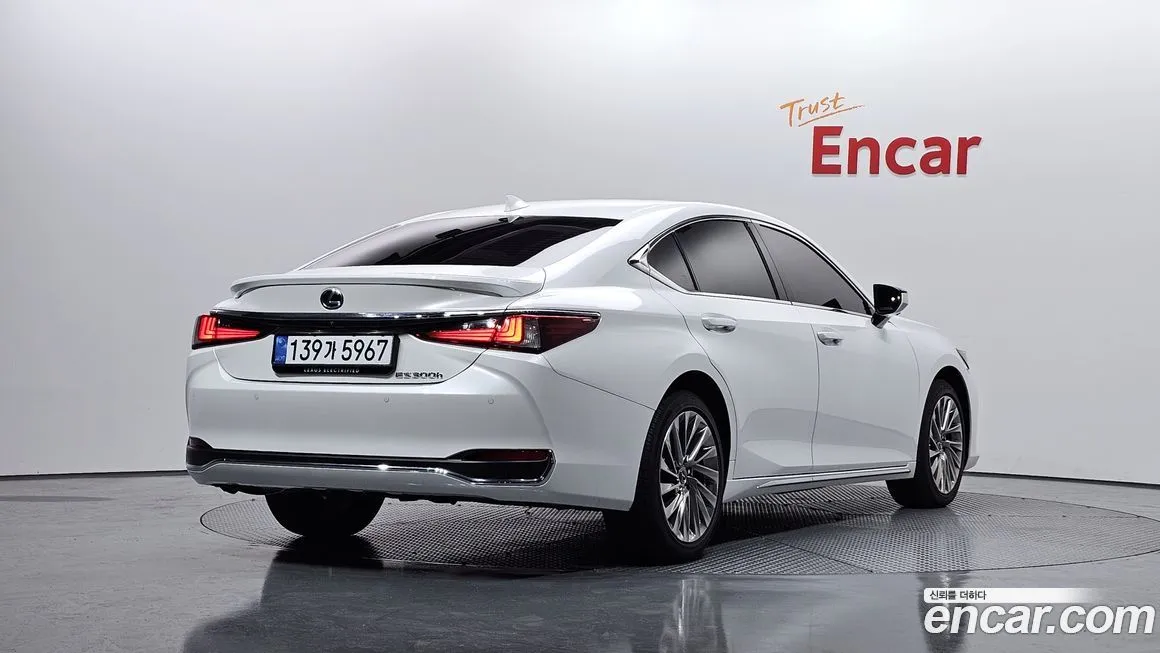 Lexus ES 2025 из KR, фото 2