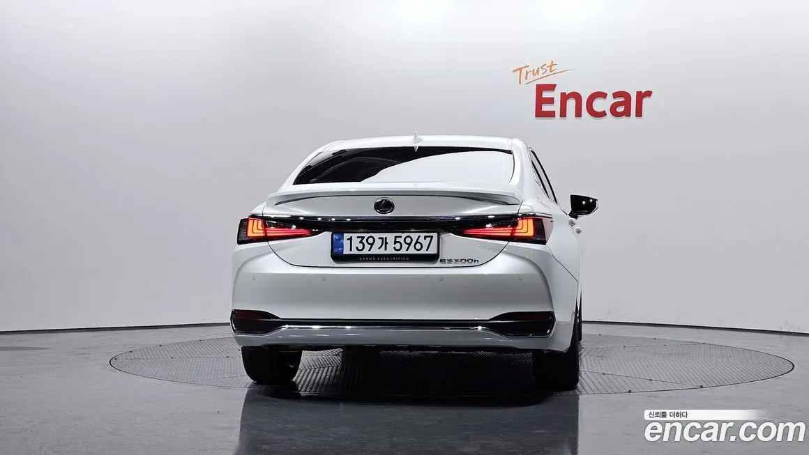 Lexus ES 2025 из KR, фото 4