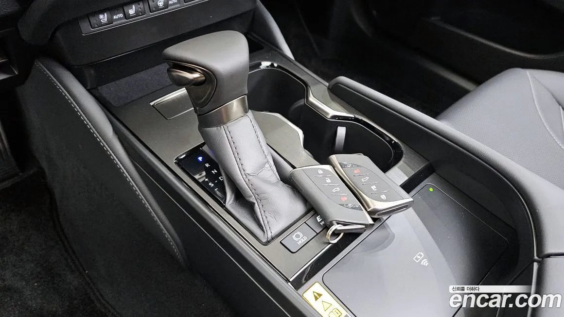 Lexus ES 2025 из KR, фото 9