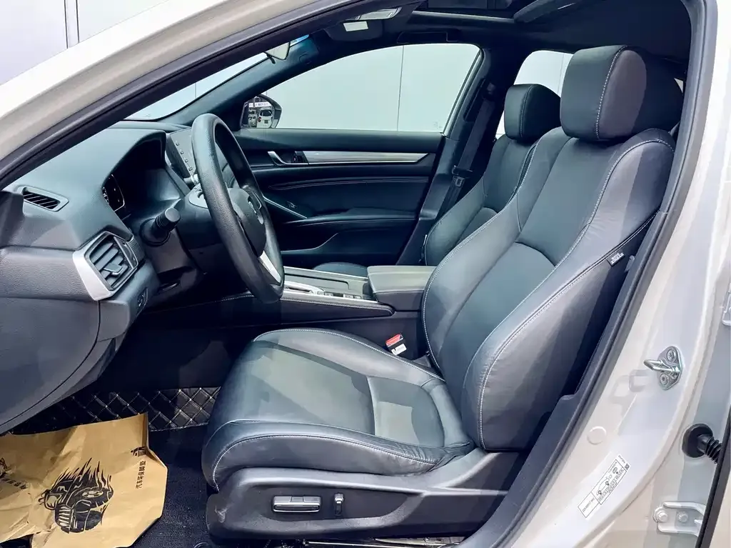 Honda Inspire 2023 из CN, фото 9