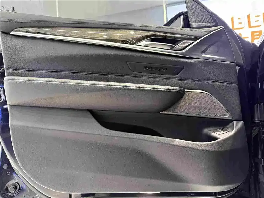 BMW 6 Series GT 2022 из CN, фото 8