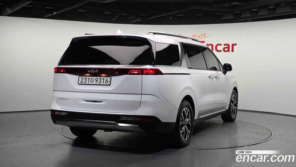 Kia Carnival 2023 из KR, фото 2