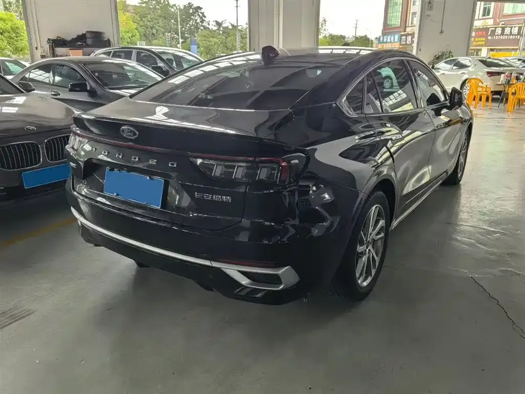 Ford Mondeo 2022 из CN, фото 7