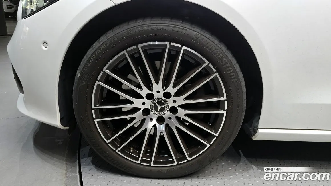 Mercedes-Benz C-Class 2023 из KR, фото 5