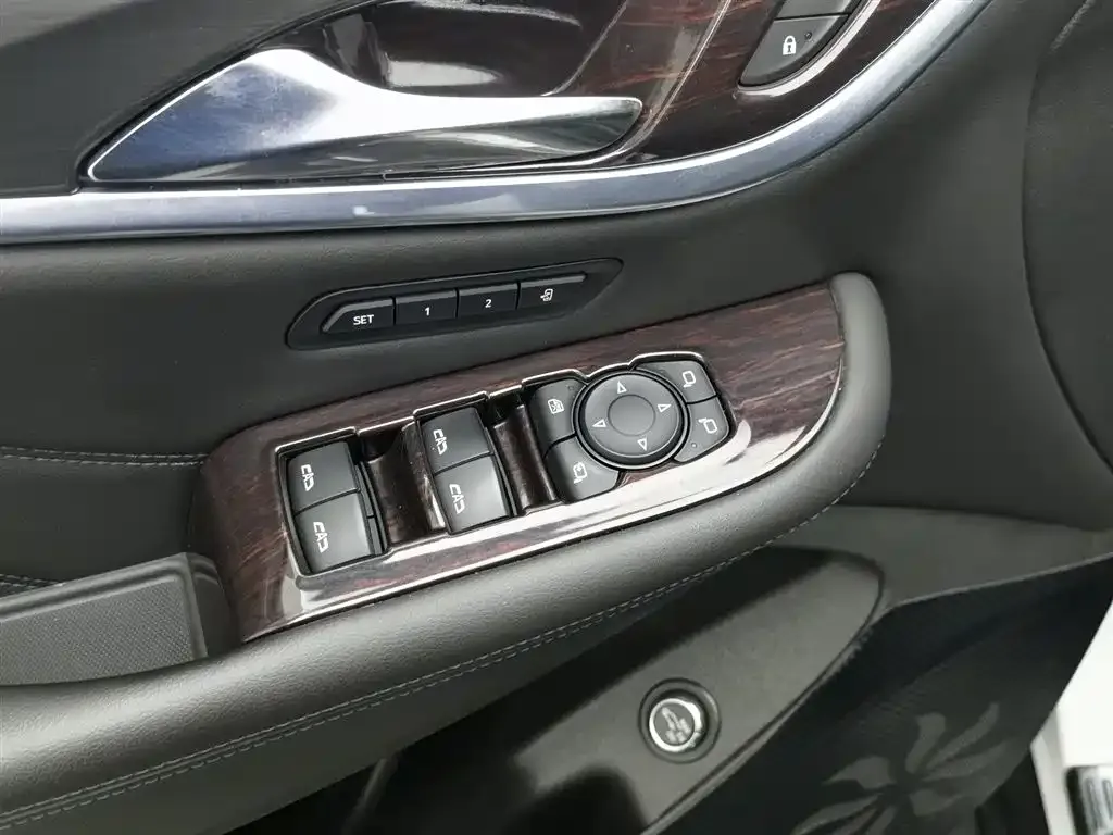 Buick Enclave 2022 из CN, фото 9