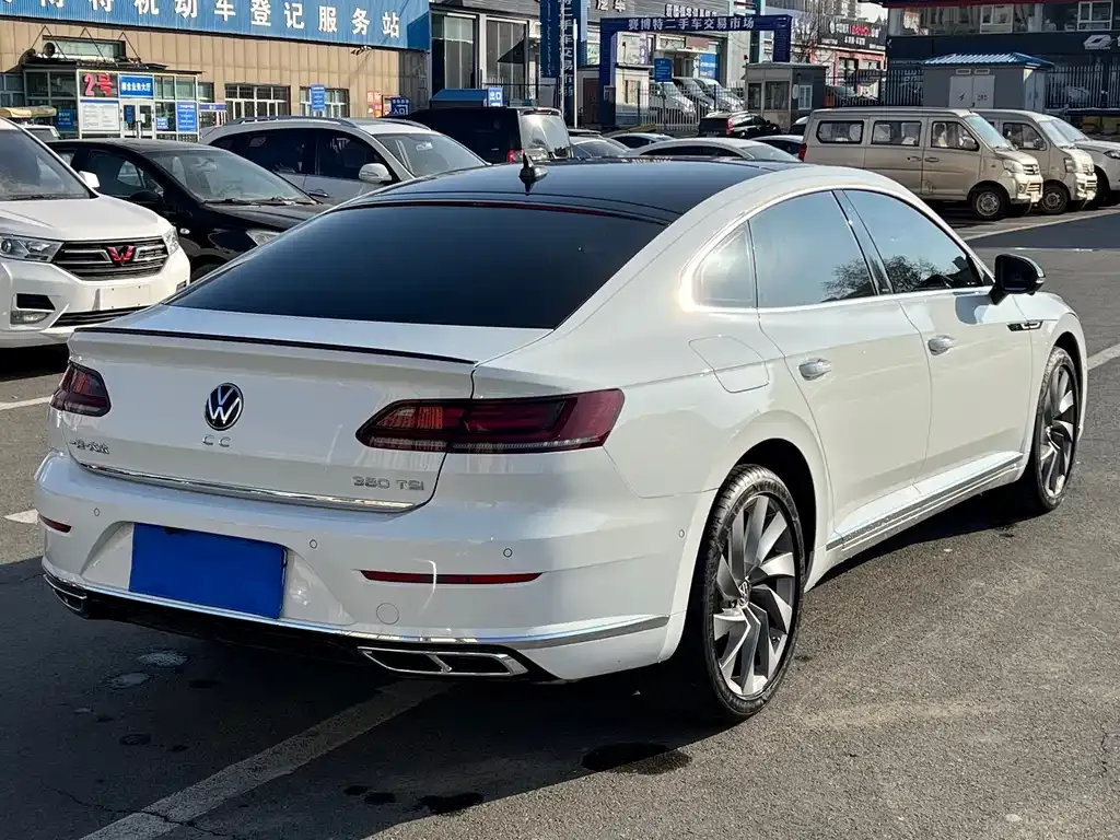 Volkswagen CC 2025 из CN, фото 9