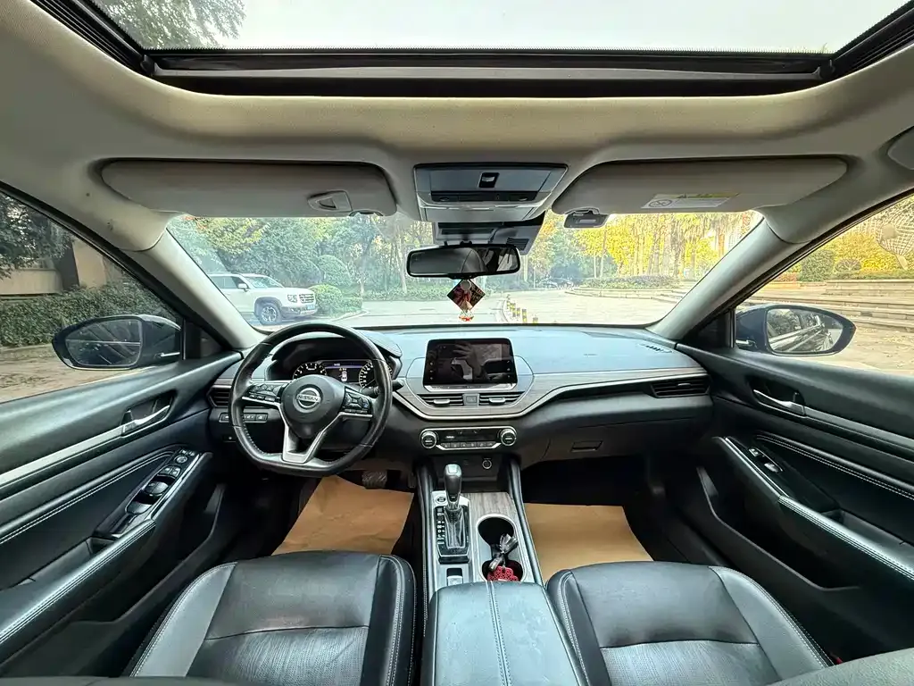 Nissan Teana 2022 из CN, фото 4