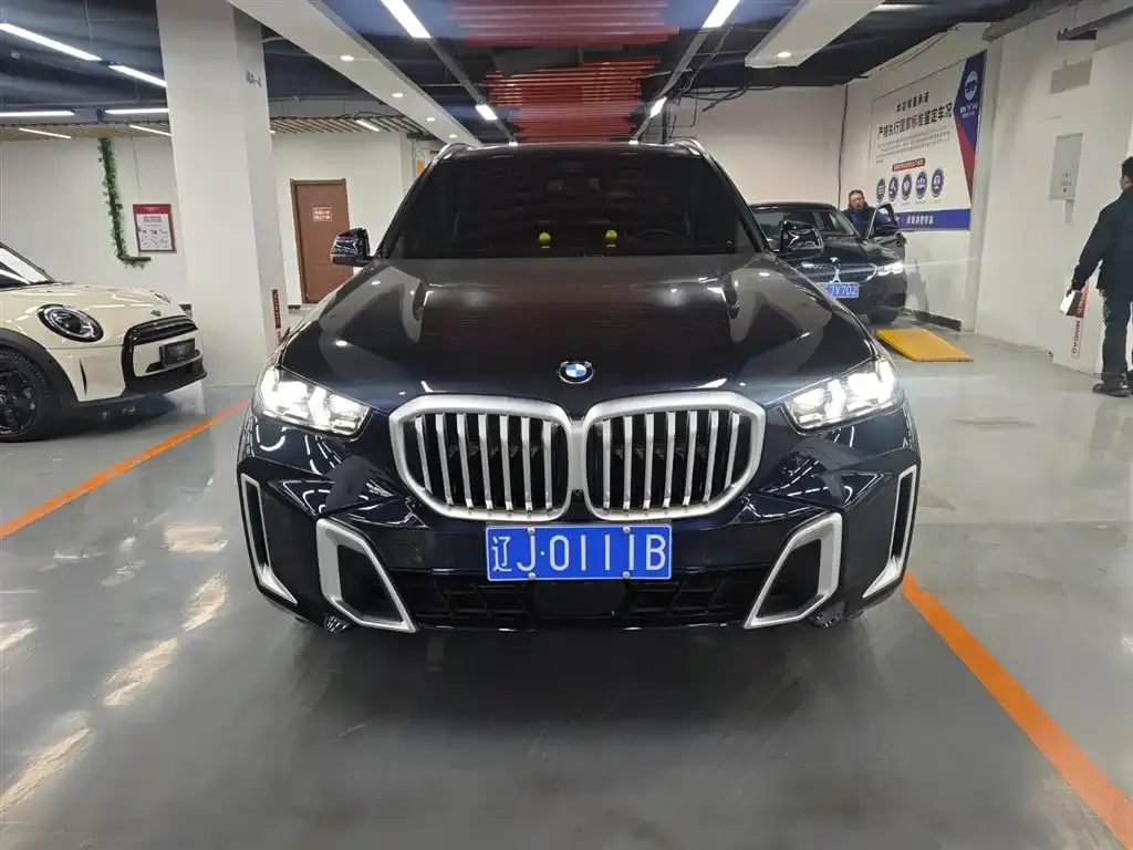 BMW X5 2024 из CN, фото 2