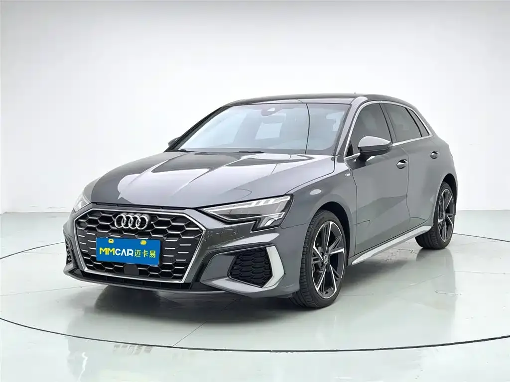 Audi A3 2023 из CN, фото 1