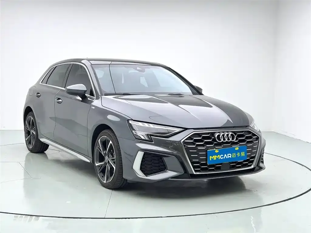 Audi A3 2023 из CN, фото 3