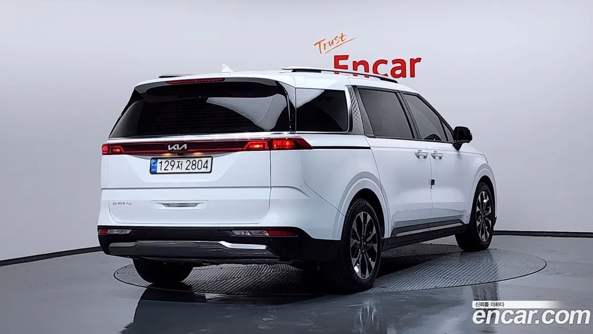 Kia Carnival 2023 из KR, фото 2