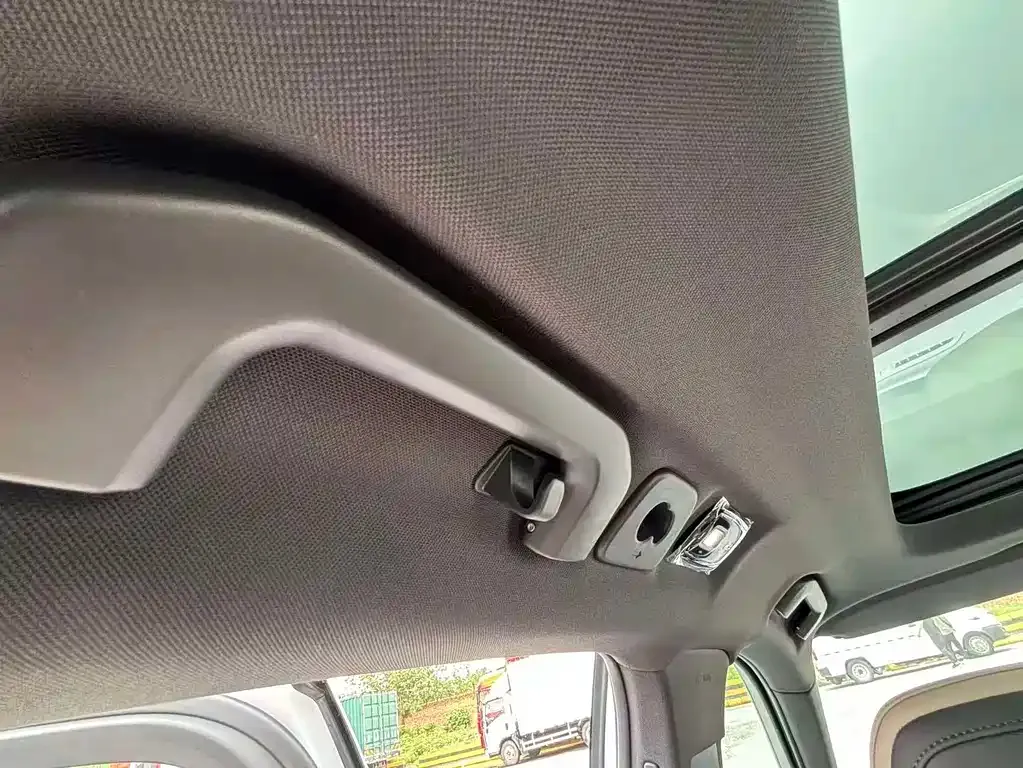 Volvo XC60 2024 из CN, фото 8