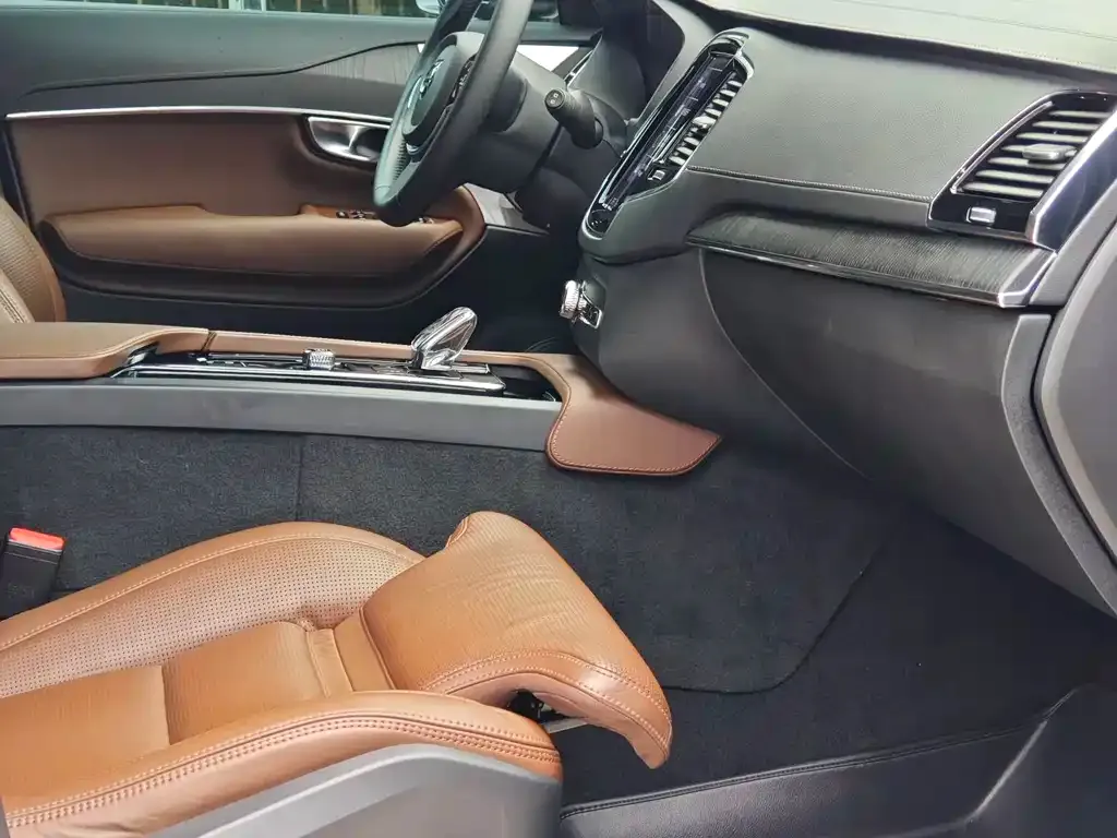 Volvo XC90 PHEV 2021 из CN, фото 6