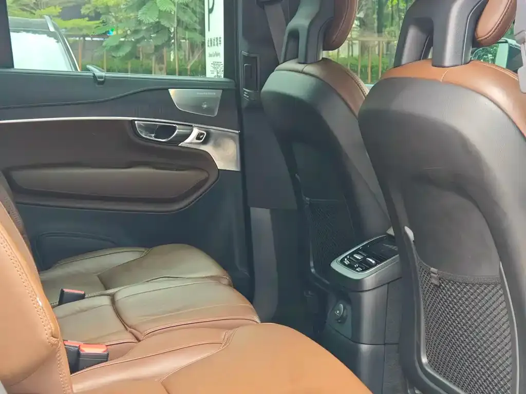 Volvo XC90 PHEV 2021 из CN, фото 7