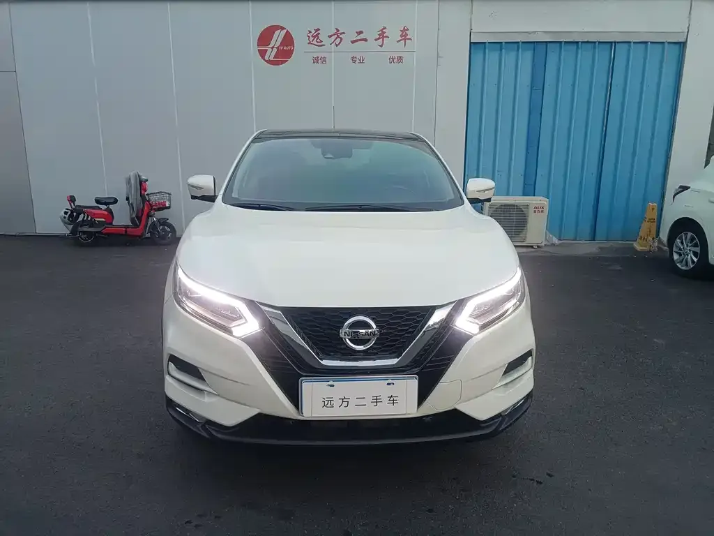 Nissan Qashqai 2021 из CN, фото 2