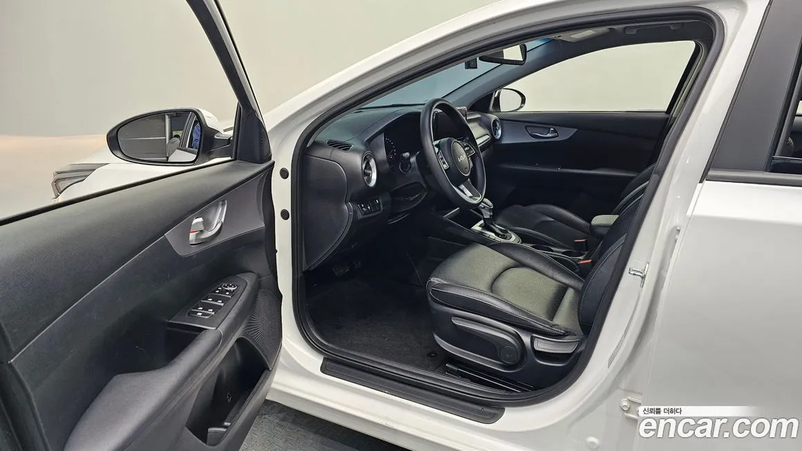 Kia K3 2022 из KR, фото 10