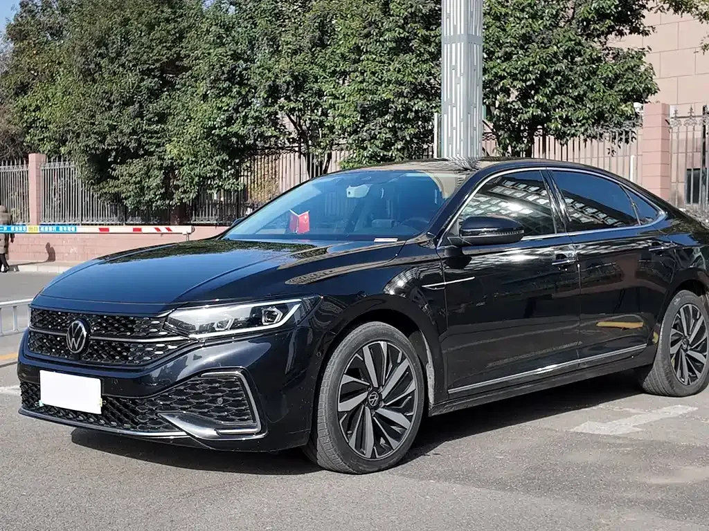 Volkswagen Passat 2022 из CN, фото 1
