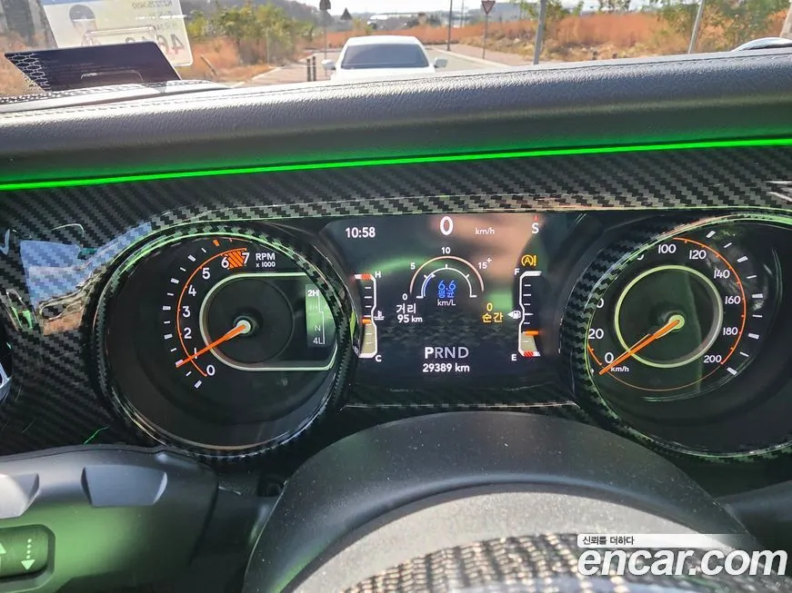 Jeep Wrangler 2021 из KR, фото 5