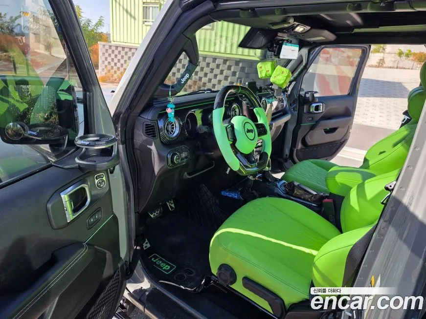 Jeep Wrangler 2021 из KR, фото 8