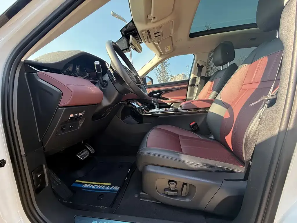 Land Rover Evoque 2023 из CN, фото 4