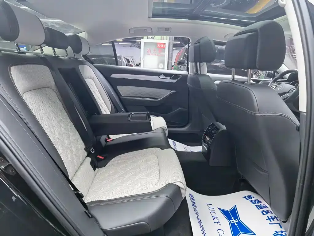 Volkswagen Magotan 2024 из CN, фото 9