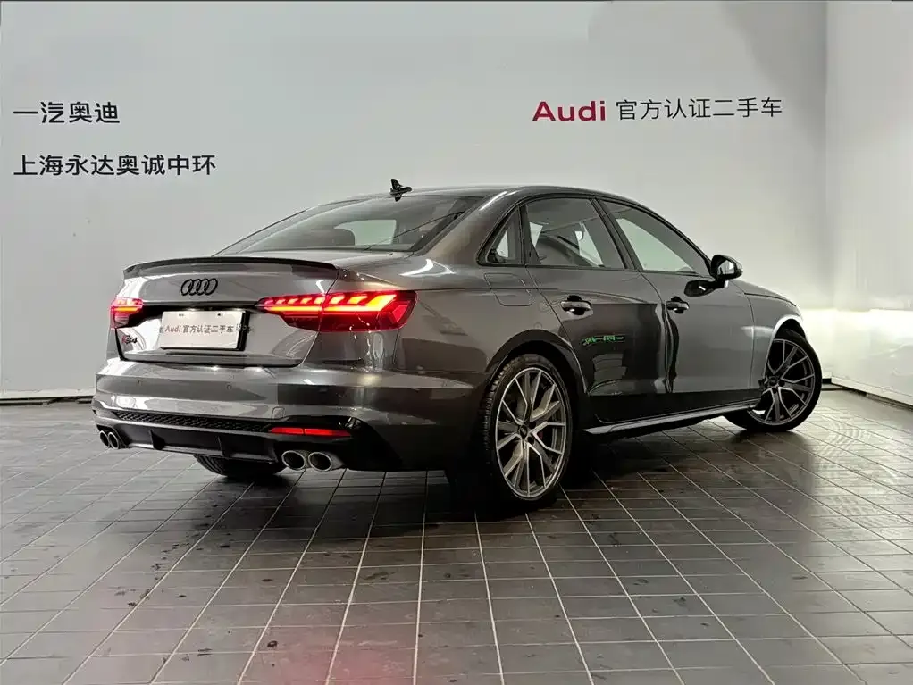 Audi S4 2024 из CN, фото 4