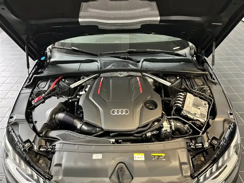 Audi S4 2024 из CN, фото 6