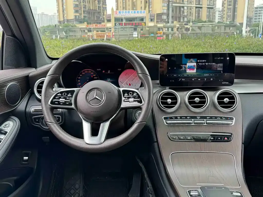 Mercedes-Benz GLC 2021 из CN, фото 9