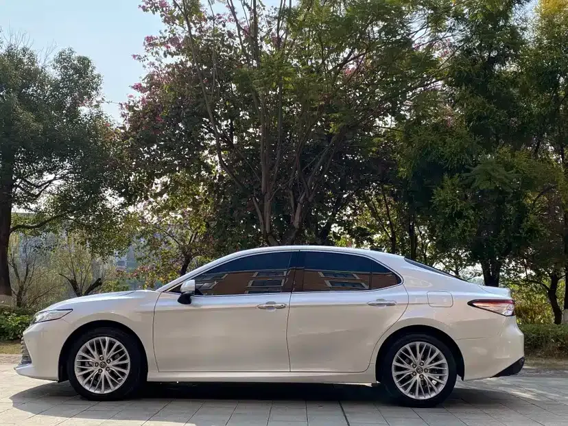 Toyota Camry 2021 из CN, фото 4