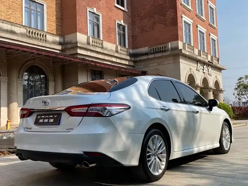 Toyota Camry 2021 из CN, фото 5