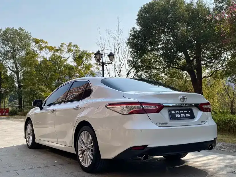 Toyota Camry 2021 из CN, фото 7