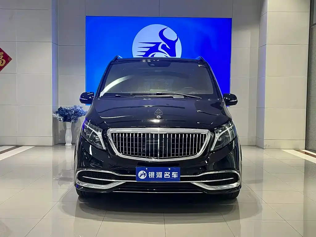 Mercedes-Benz V-Class 2023 из CN, фото 2