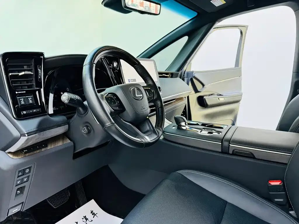 Lexus LM 2024 из CN, фото 4