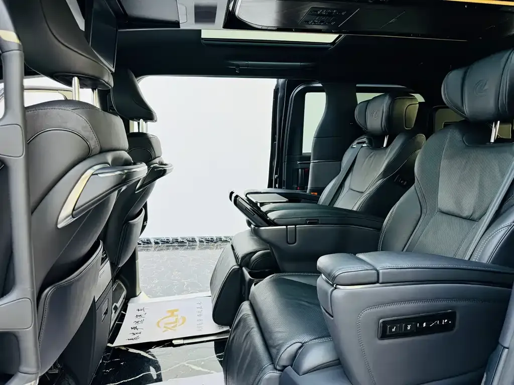 Lexus LM 2024 из CN, фото 9