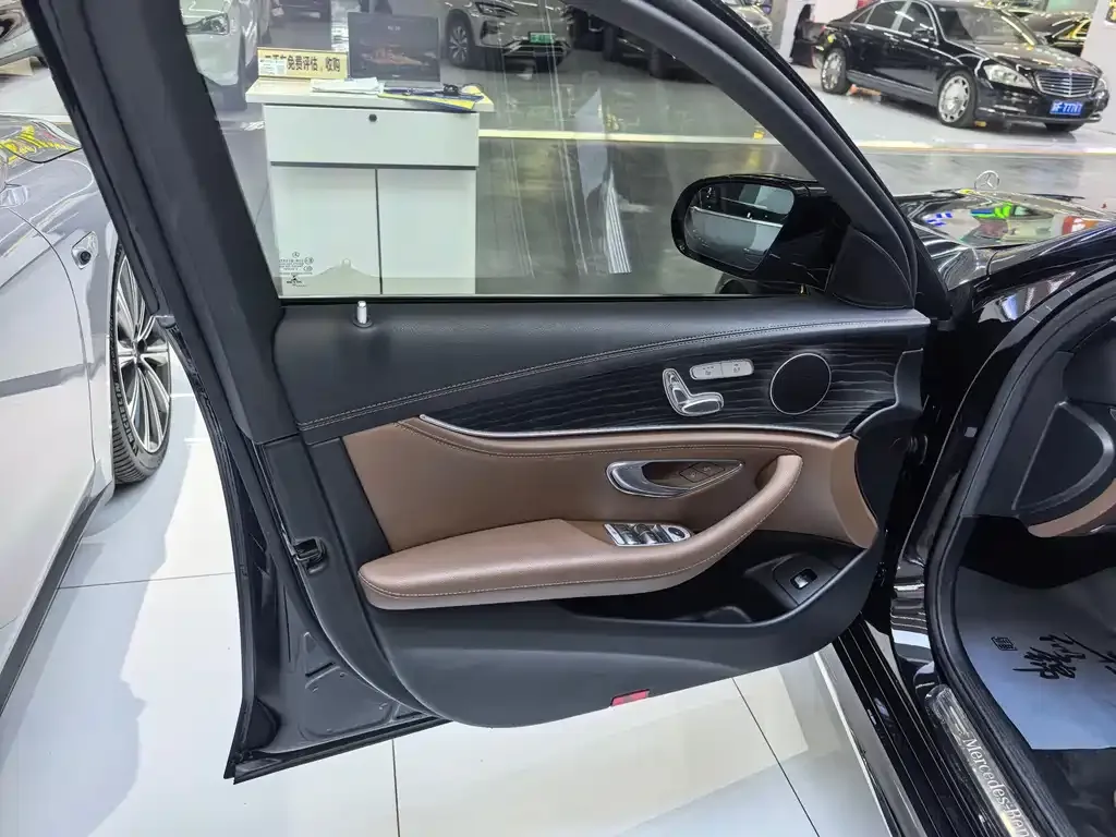 Mercedes-Benz E-Class 2022 из CN, фото 6