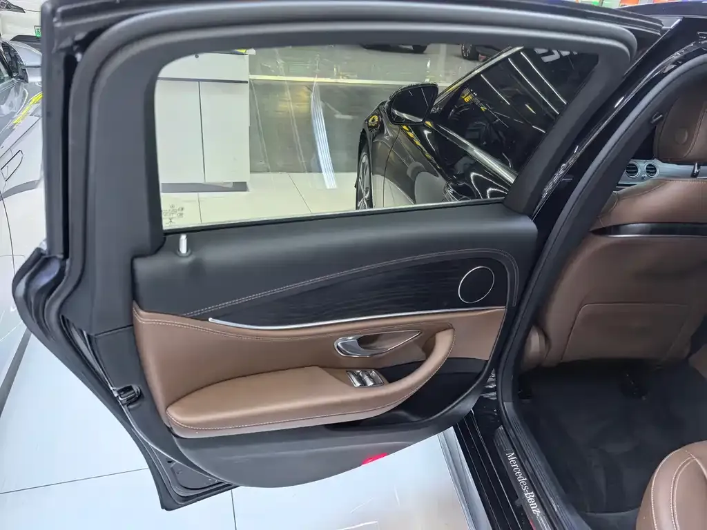Mercedes-Benz E-Class 2022 из CN, фото 9