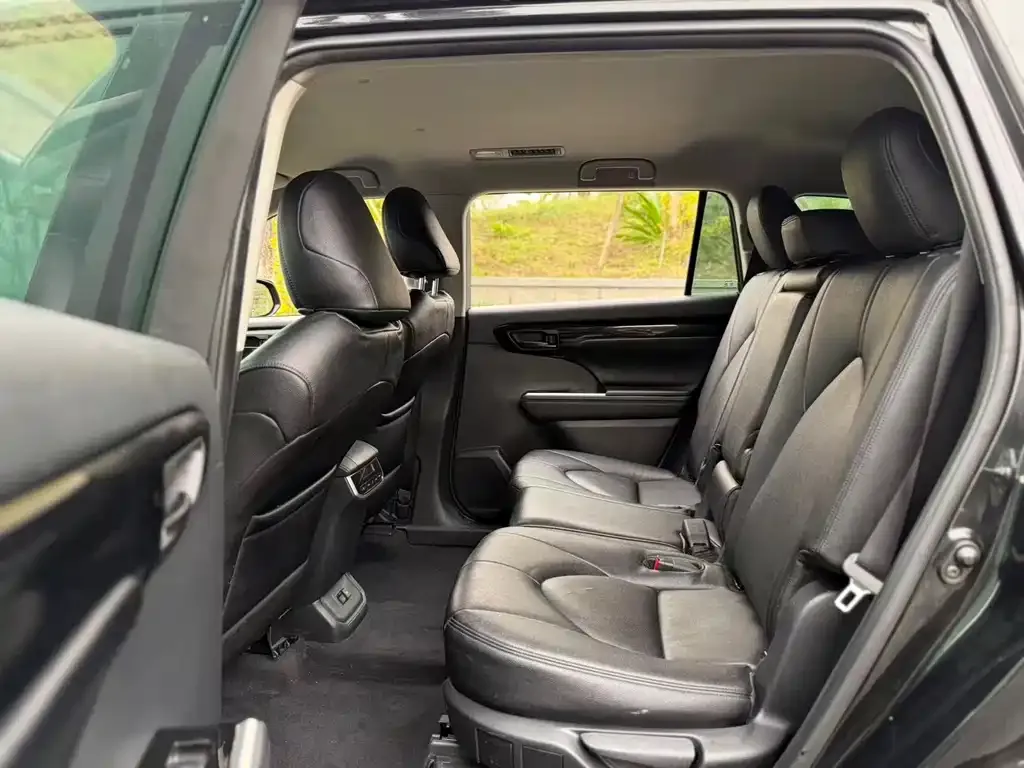 Toyota Highlander 2022 из CN, фото 10