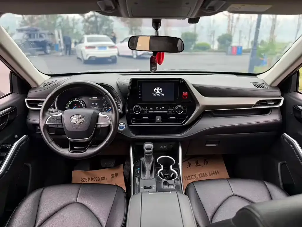 Toyota Highlander 2022 из CN, фото 9