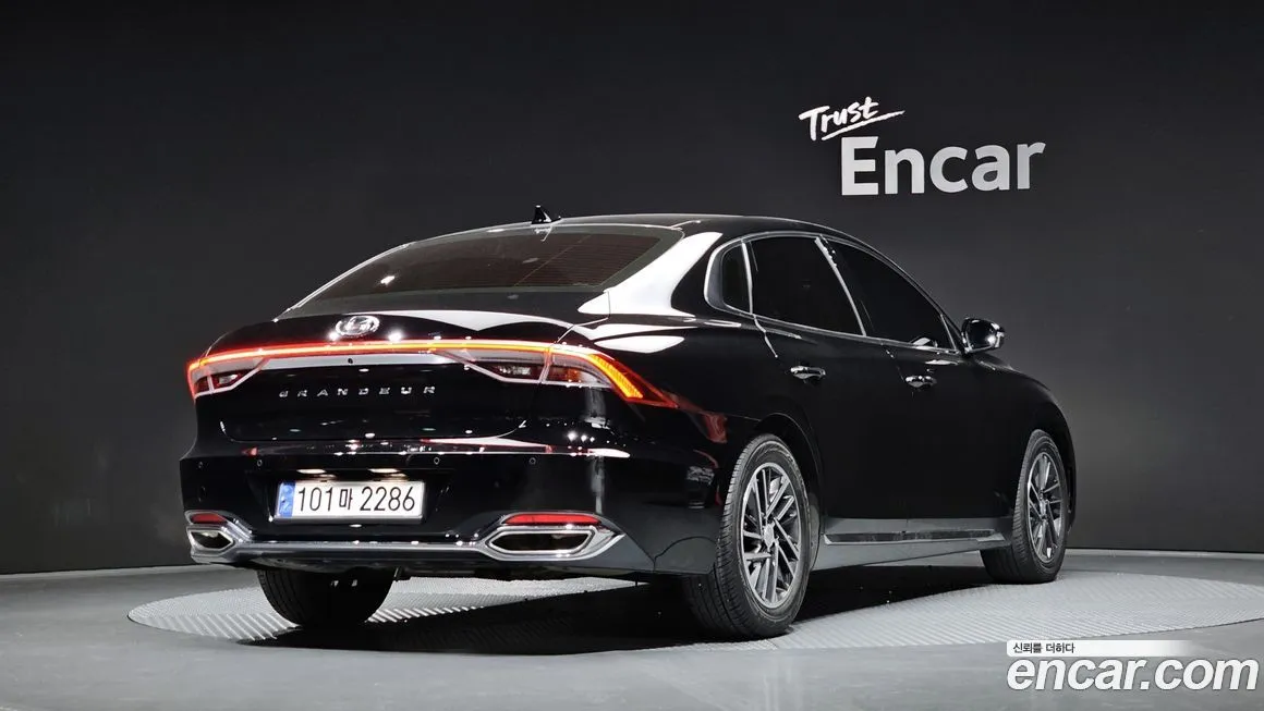 Hyundai Grandeur 2023 из KR, фото 2