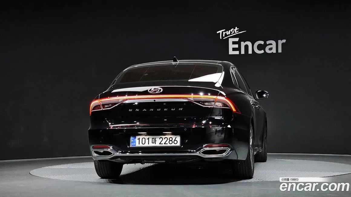 Hyundai Grandeur 2023 из KR, фото 4