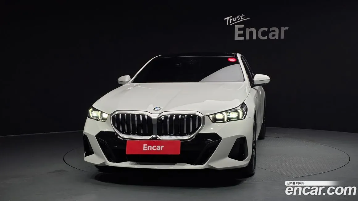 BMW 5-Series 2025 из KR, фото 3