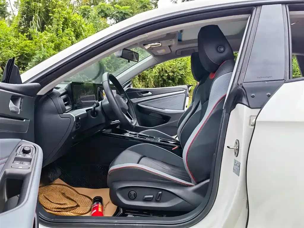 Volkswagen Lamando 2023 из CN, фото 9