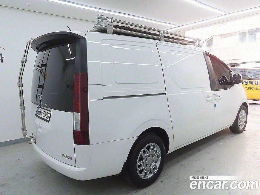 Hyundai Staria 2023 из KR, фото 3