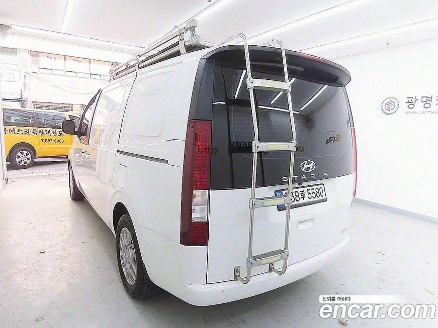 Hyundai Staria 2023 из KR, фото 4
