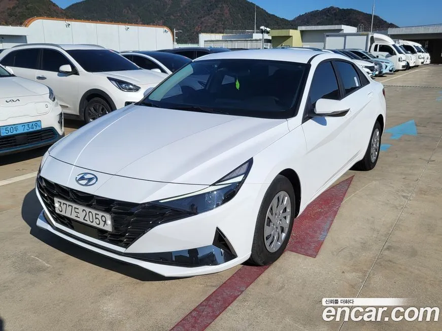 Hyundai AVANTE 2021 из KR, фото 2