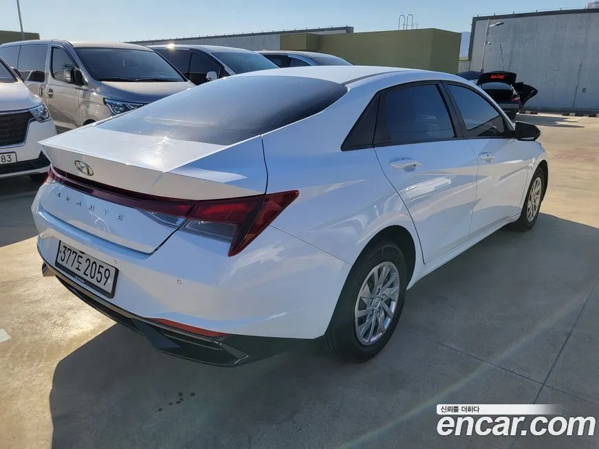 Hyundai AVANTE 2021 из KR, фото 4